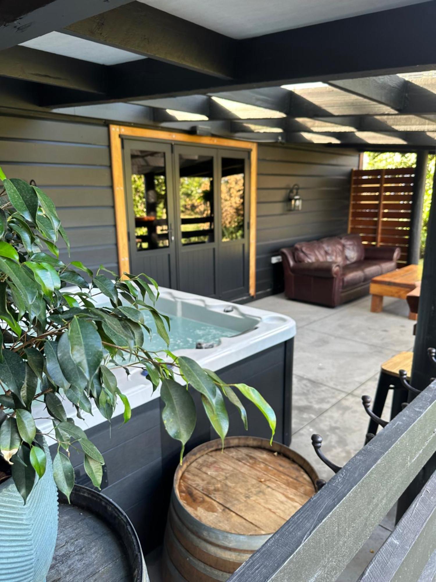 Black Cottage Boutique Acommodation Havelock North Exterior photo