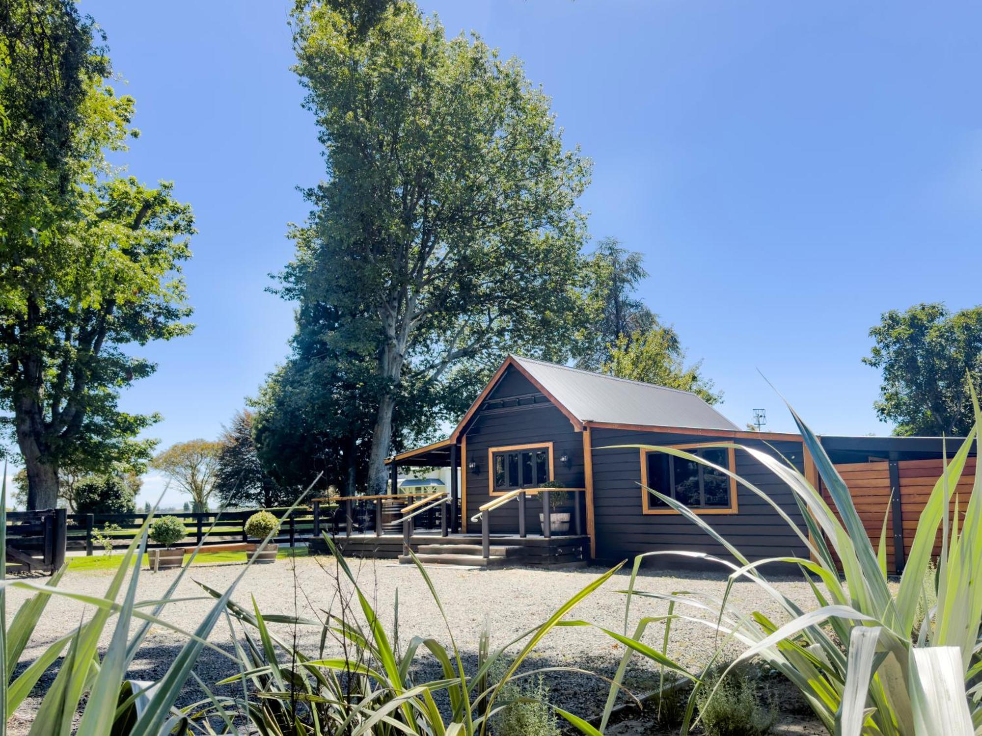 Black Cottage Boutique Acommodation Havelock North Exterior photo
